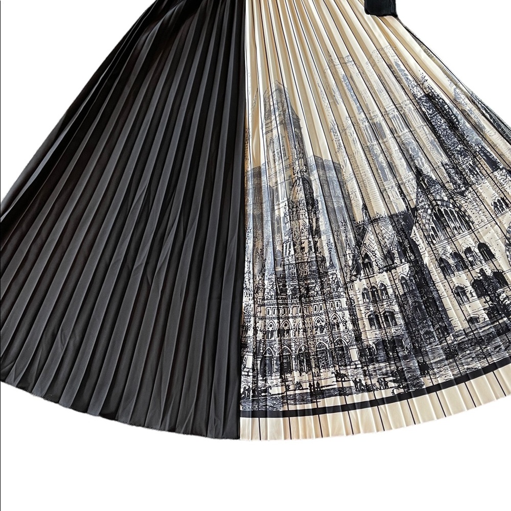 ❤️ The KIMORA full European Cityscape Dress - Picture 10 of 15